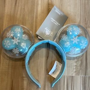 Disney Parks Holiday Balloon Ears